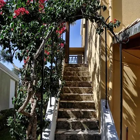 Aparthotel New Era Menigos Houses Glyfada (Corfu)